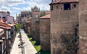 Apartamento La Muralla - leonapartamentos